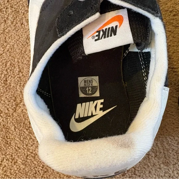 Nike Black and White Sneakers - Picture 3 of 8